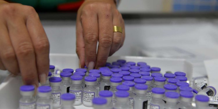 Com quase 395 mil doses, Ceará recebe maior remessa de vacinas contra Covid-19