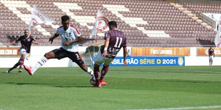 Atlético-CE vence Ferroviária nos pênaltis e alcança semis
