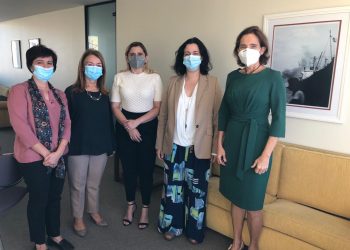 Em Portugal, Izolda Cela troca experiências sobre avanços educacionais com autoridades locais