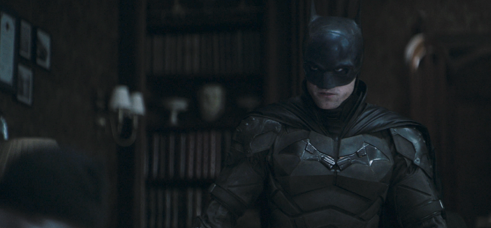 Gotham Knights recebe trailer cinematográfico dublado em português