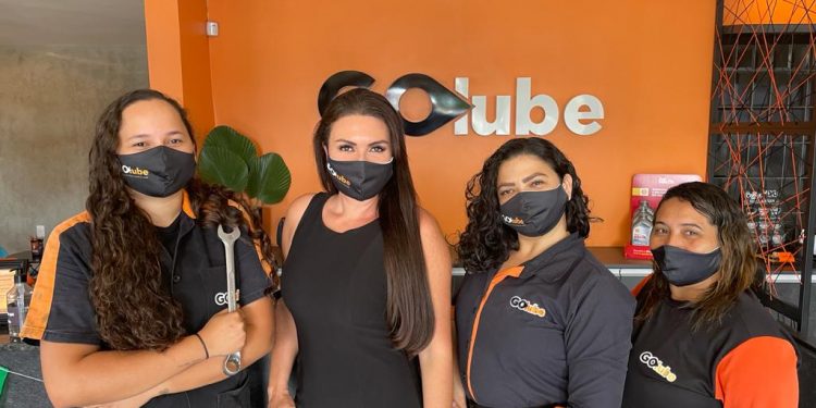 Outubro Rosa: Golube adere à campanha de prevenção ao câncer de mama com descontos