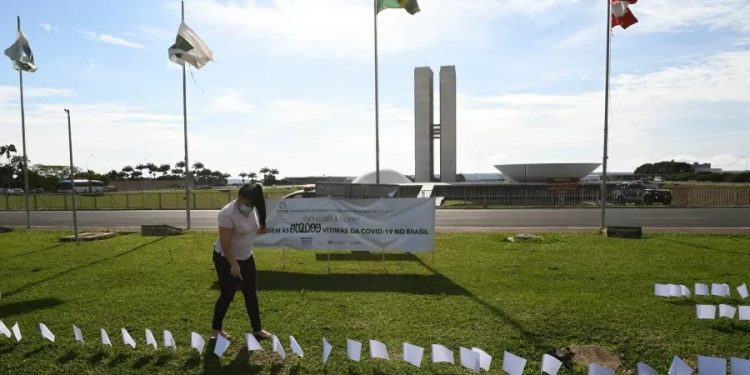 CPI terá dia dedicado a ouvir parentes de vítimas da covid-19