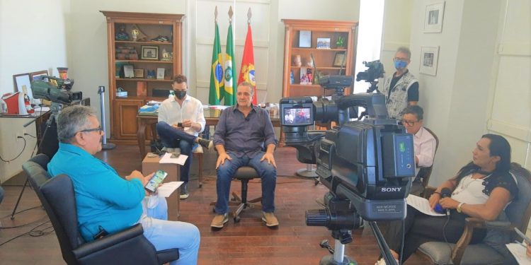 Bolsa Mercadin, Policlínica e Pré-carnaval: Bismarck fala em entrevista à Sinal sobre tudo isso e mais