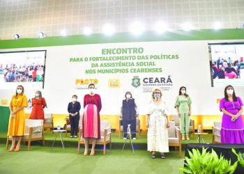 Parceria e engajamento marcam abertura de encontro para fortalecimento da assistência social no Ceará