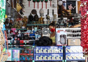 Taxa de desemprego recua para 13,2% no trimestre até agosto