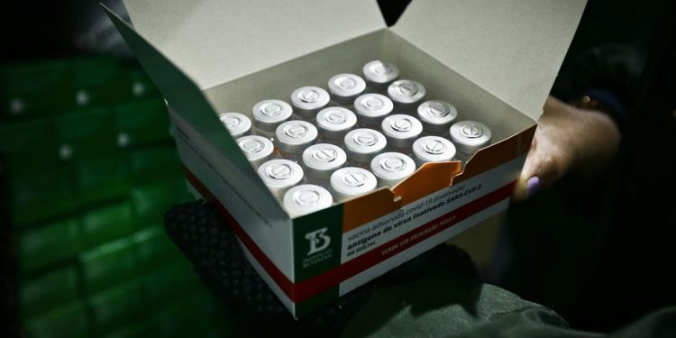 Novo contrato com Butantan depende de registro definitivo da CoronaVac