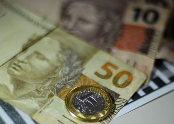 Caixa paga auxílio emergencial a nascidos em fevereiro