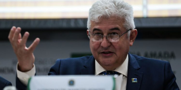 Ministro pede que corte no orçamento seja revisto “urgentemente”