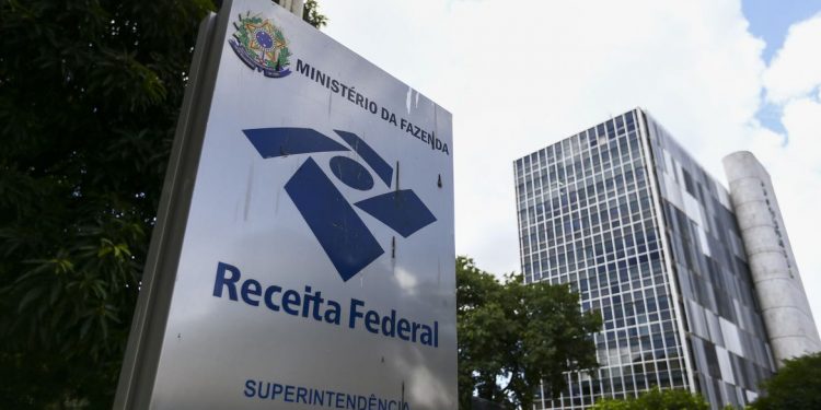 Arrecadação federal cresce 12,9% e bate recorde em setembro