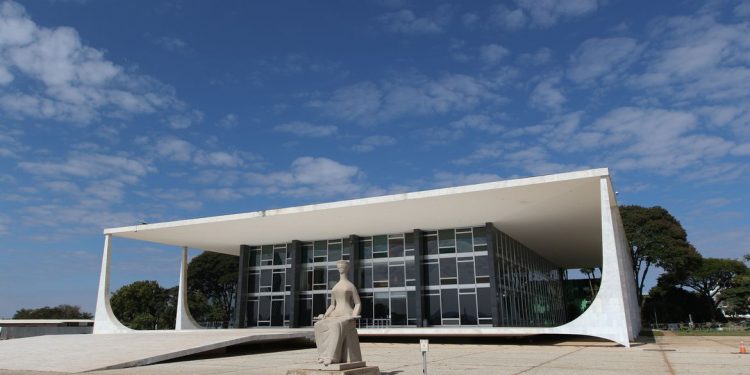 STF: estados e municípios decidirão sobre vacinação contra Covid em adolescentes