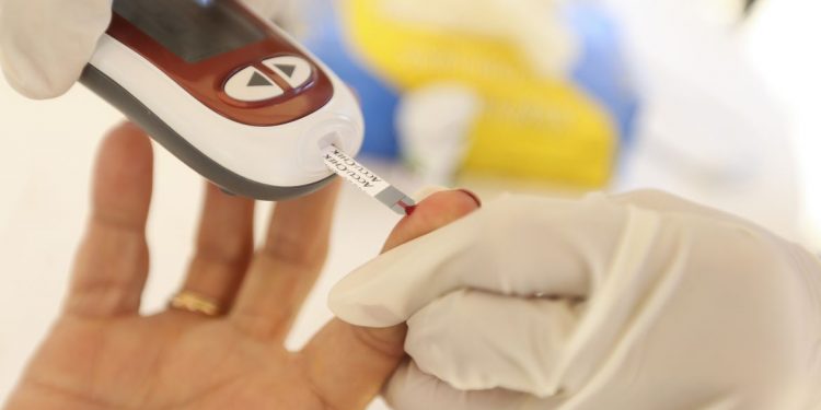 Diabéticos podem chegar a 784 milhões no mundo em 2045, estima IDF