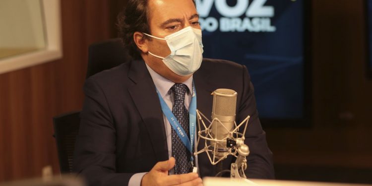 Presidente da Caixa explica como será pagamento do Auxílio Brasil