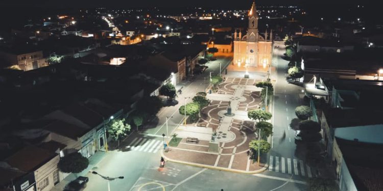 Roberto da Viúva e Elias do Sargento disputam a Prefeitura de Jaguaruana neste domingo (07); acompanhe