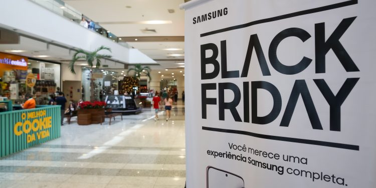Vendas da Black Friday devem cair pela primeira vez em cinco anos com impacto da inflação