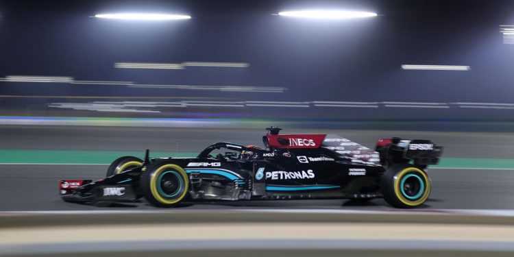 Lewis Hamilton conquista Grande Prêmio do Catar de Fórmula 1