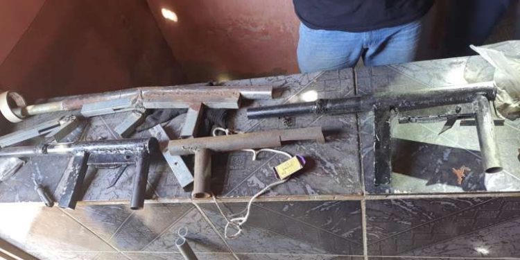 PC-CE prende chefe criminoso e desativa fábricas clandestinas de armas