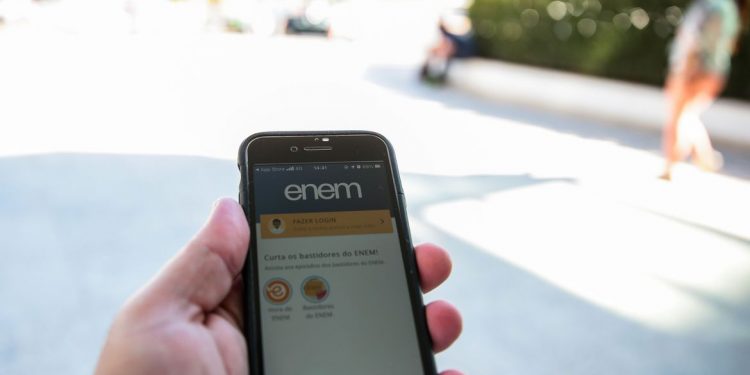 Enem começa a ser aplicado hoje em 1,7 mil cidades