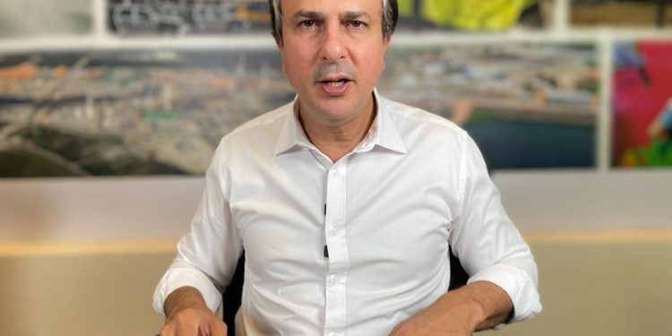 Governador do Ceará anuncia que lançará novos concursos públicos para diversas áreas