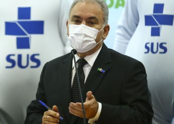 Pandemia: cuidados devem ser mantidos com variante Ômicron