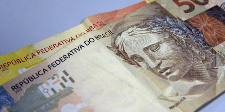 Caixa inicia pagamento do Auxílio Brasil