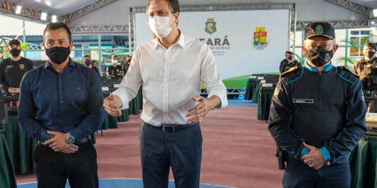 Governo do Ceará amplia para 3 mil o número de vagas em concurso da Polícia Militar do Ceará