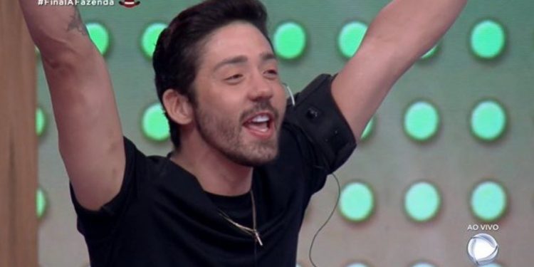 Rico confirma o favoritismo e ganha o reality A Fazenda