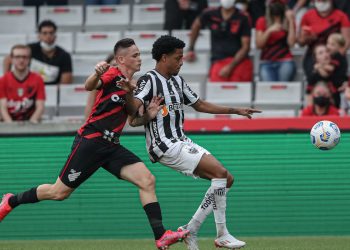 Atlético-MG e Athletico-PR se enfrentam pelo bi da Copa do Brasil