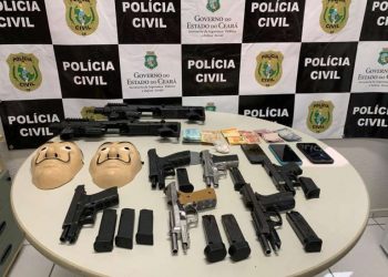 Fortaleza: Oito pessoas são detidas e arsenal é apreendido pela PC-CE após ocorrência em Sapiranga