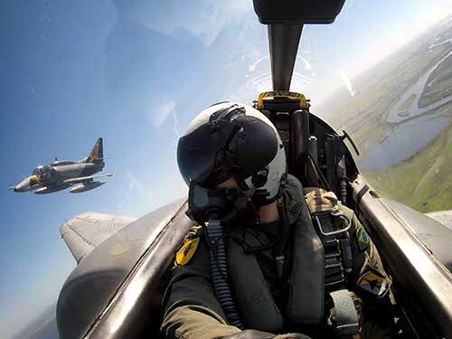 Aviões do tipo caça assustam moradores de Aracati