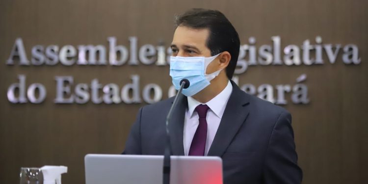 Evandro Leitão apresenta balanço e destaca ações para aproximar o Legislativo da sociedade