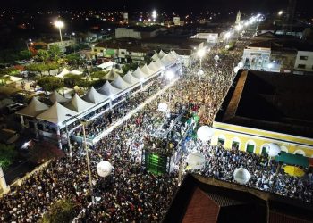 Bolsonaro sanciona Projeto de Lei que reconhece carnaval de Aracati como manifestação da cultura nacional