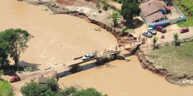 Sul da Bahia tem 4,2 mil desabrigados por chuvas