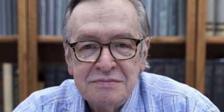 Olavo de Carvalho diz que Bolsonaro o usou para se promover