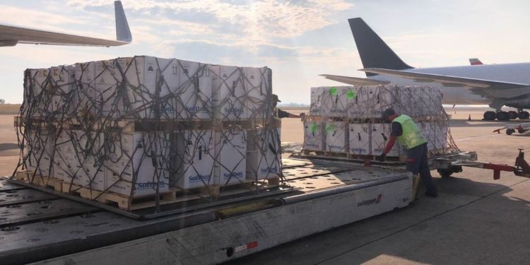 Brasil recebe mais 1,5 milhão de doses da vacina da Pfizer