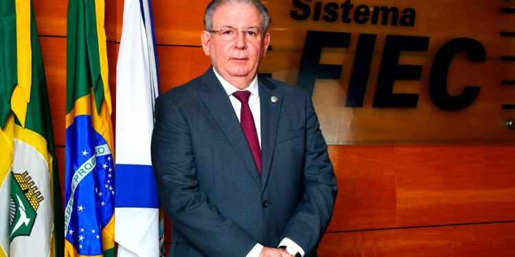 “Quando nos solidarizamos uns com os outros, somos capazes de mudar o mundo”, diz Presidente da Fiec