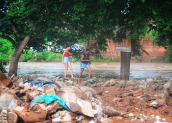 Chuvas deixam 63 cidades em situação de emergência em Minas
