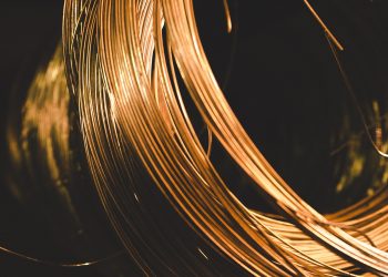 Aracati: Iluminação da Dragão do Mar é prejudicada após roubo de toda a fiação em cobre da avenida