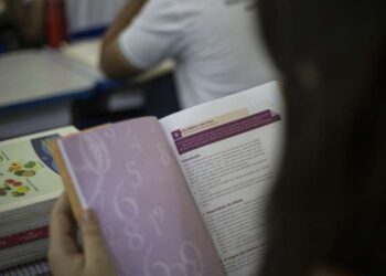 DCRC norteará instituições e redes que ofertam o Ensino Médio no Ceará