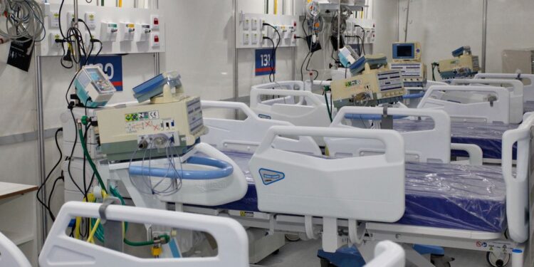 Ministério da Saúde prorroga por 30 dias custeio de leitos de UTI para covid-19