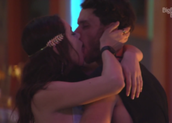 Eslovênia e Lucas trocam beijos e falam sobre conexão no BBB 22