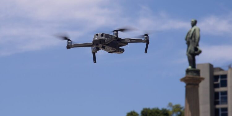 Anac dá primeira autorização para entrega comercial usando drones