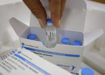 Ceará recebe mais de 500 mil doses de vacinas contra a covid-19 em dois dias