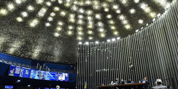 Sessão solene dá início a trabalhos do Congresso em 2022