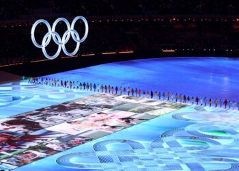 Abertura das Olimpíadas de Inverno busca projetar uma China moderna