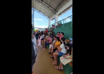 Vacinação de crianças no Fortim registra aglomeração e desorganização, reclama morador