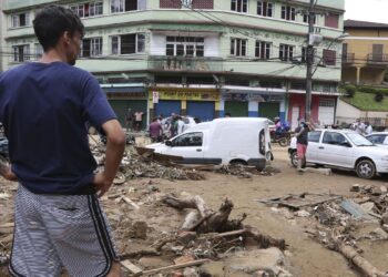 Com 136 mortes, Petrópolis divulga alerta sobre fake news