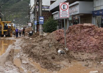 Total de mortos em Petrópolis sobe para 140