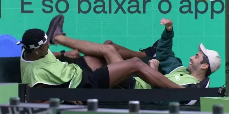 Jade faz xixi nas calças, e Paulo André e Scooby vencem prova do líder do BBB