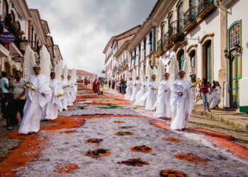 Cidades históricas de MG comemoram volta dos festejos da Semana Santa