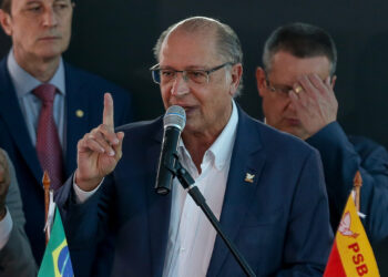 PSB vai indicar Alckmin para chapa de Lula na primeira quinzena de abril